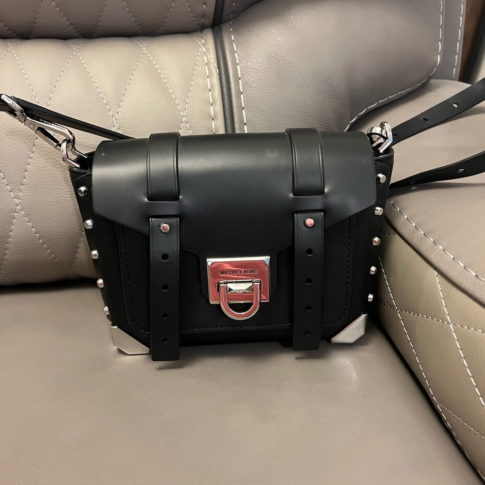 Michael Kors crossbody purse